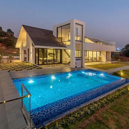 Saffronstays Stargazer, Karjat - Luxury Pool Villa With Lake View Eksteriør bilde