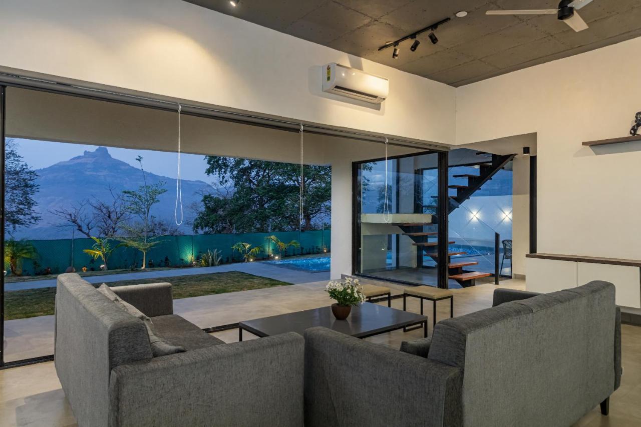 Saffronstays Stargazer, Karjat - Luxury Pool Villa With Lake View Eksteriør bilde