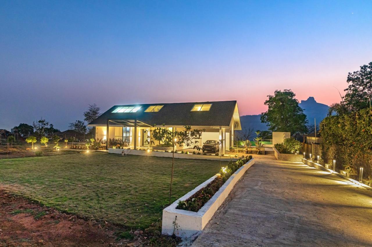 Saffronstays Stargazer, Karjat - Luxury Pool Villa With Lake View Eksteriør bilde
