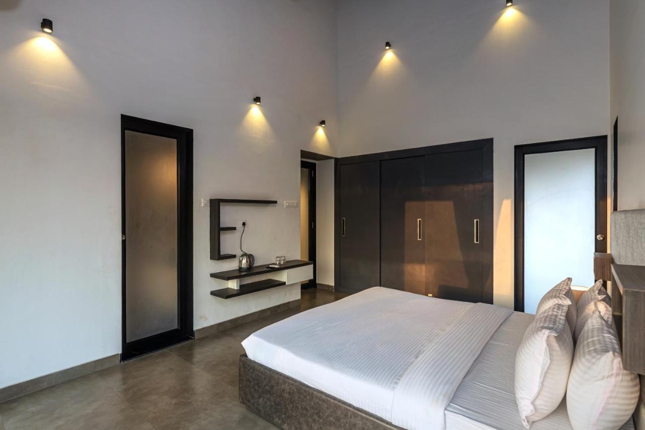 Saffronstays Stargazer, Karjat - Luxury Pool Villa With Lake View Eksteriør bilde