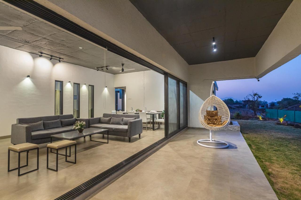 Saffronstays Stargazer, Karjat - Luxury Pool Villa With Lake View Eksteriør bilde